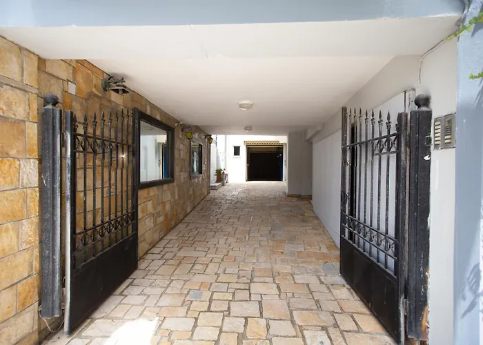 Three Graces Filikon شقة *