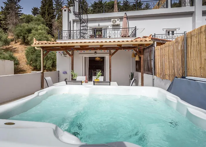 Three Graces Filikon شقة